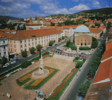 Logo University of Pécs