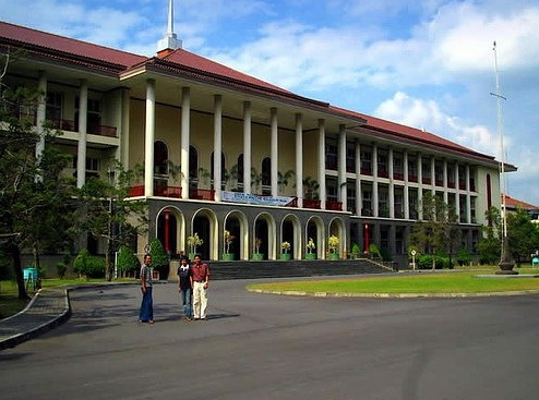 Logo Gadjah Mada University Graduate School   