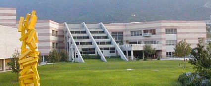 Logo Universidad de Monterrey - UDEM Business School