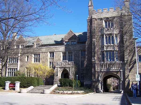 Logo McMaster University - DeGroote School of Business - Newhouse School of Public Communications