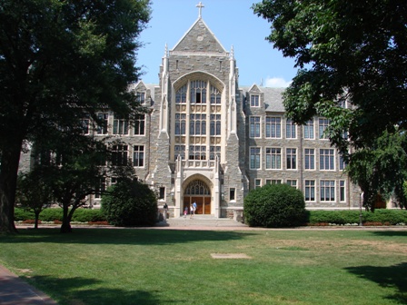 Logo Georgetown University McDonough School of Business