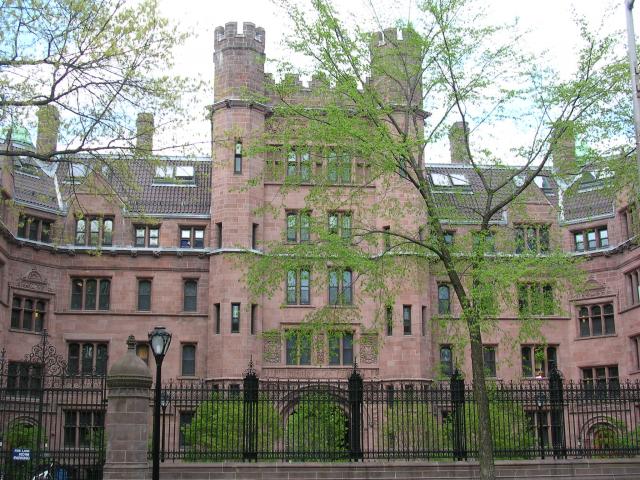 Logo Yale University - Yale School of Management - Yale Law School 