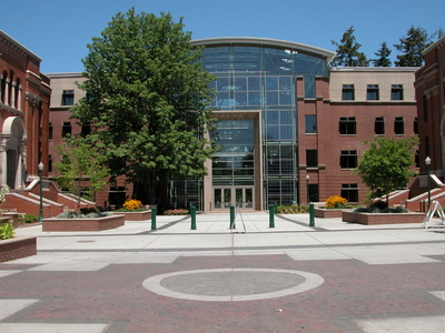 Logo University of Oregon - School of Journalism and Communication 