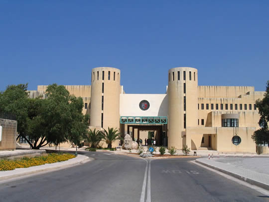 Logo University of Malta