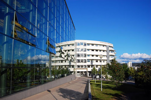 Logo Jönköping University - Jönköping International Business School