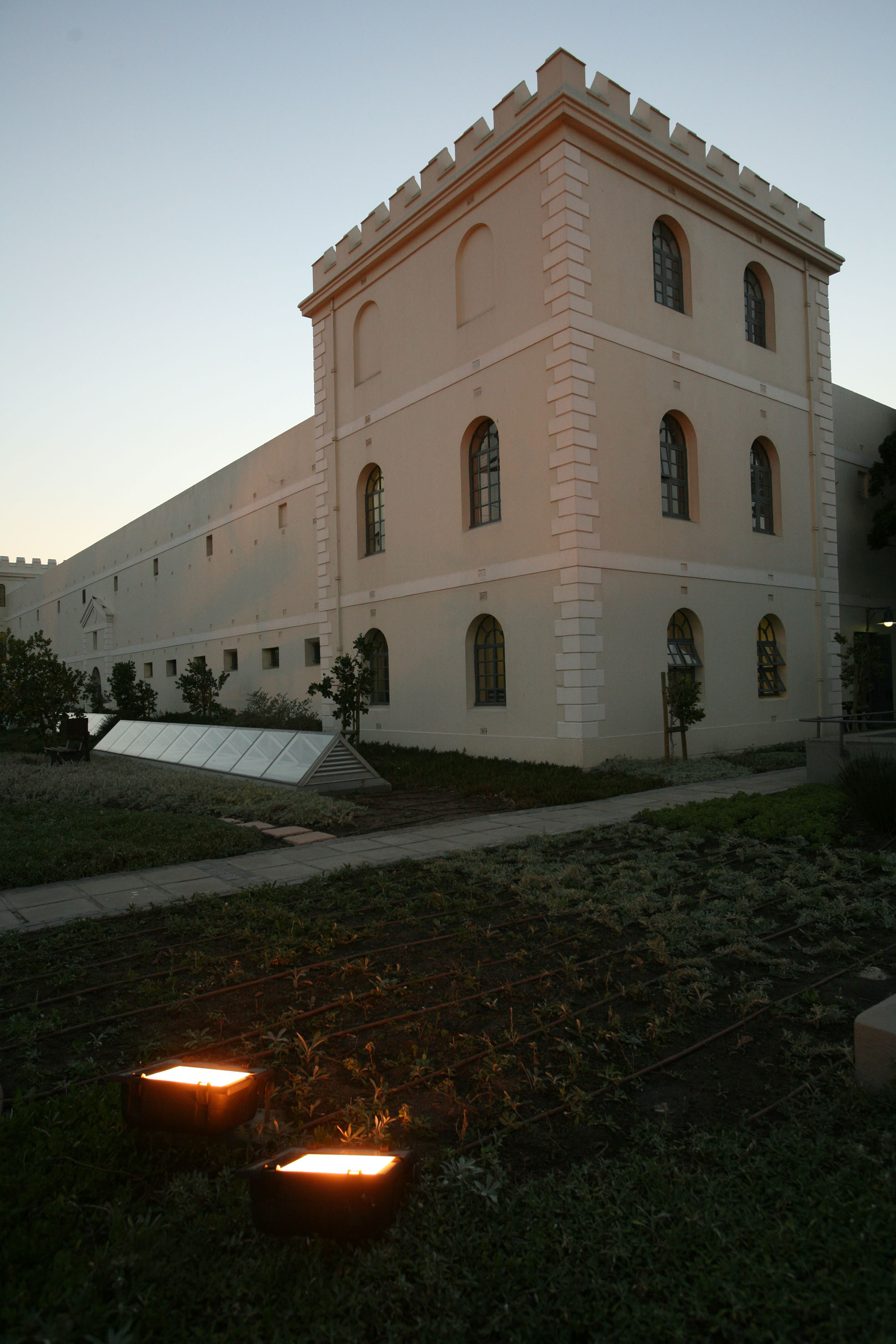 Logo University of Cape Town - Faculty of Engineering & the Built Environment