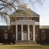 Logo University of Delaware - College of Arts and Sciences 