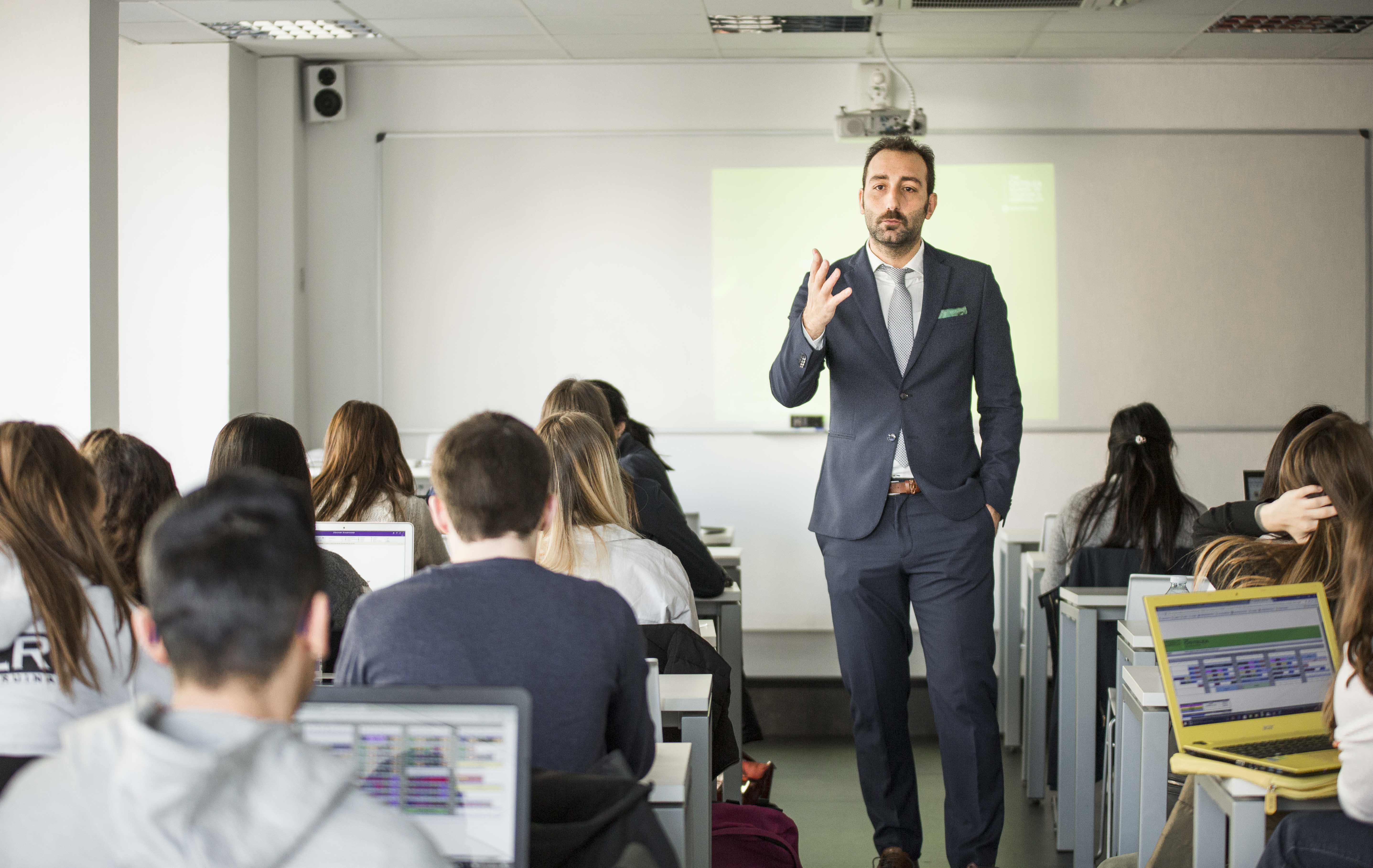 Logo EAE Business School in partnership with Universitat Politècnica de Catalunya