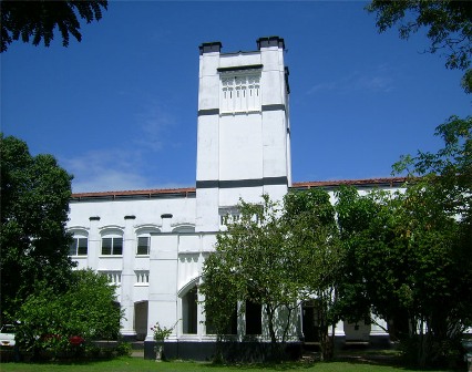 Logo University of Colombo