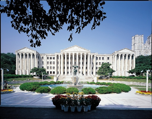 Logo Kyung Hee University - College of Business Administration