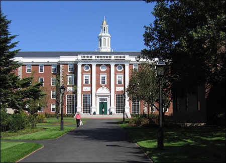Logo University of Massachusetts - Isenberg School of Management 