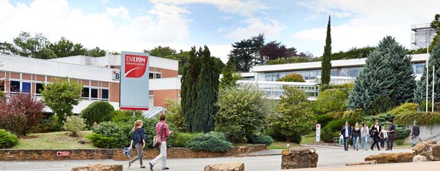 Logo emlyon business school